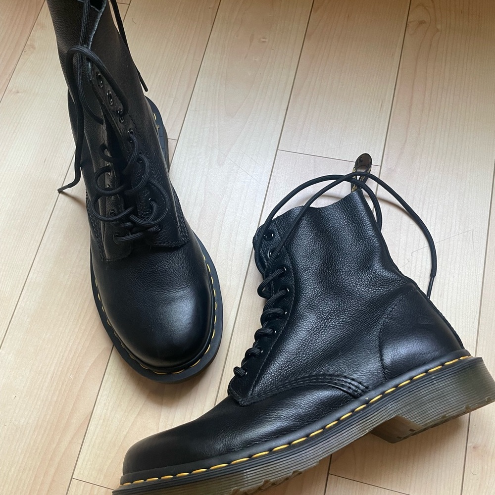 Dr. Martens- Pascal 1460 - Women’s - Black Leather Boots - Docs - Doc Martins